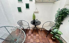 LA TERRAZA DE LAUREL con Aire Acondicionado by Apartamentos Logrono